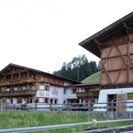 Pension Margretenhof Fulpmes Exterior foto